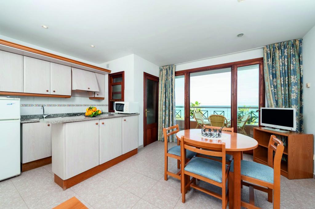 Apartamentos Xaloc Hrc Cala Millor  Pokoj fotografie