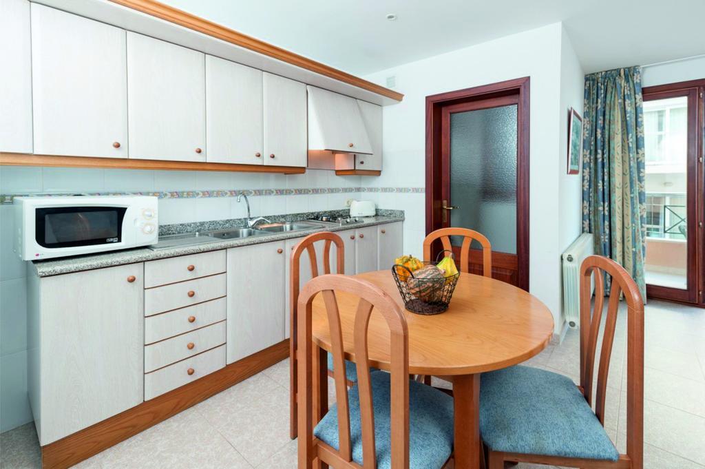 Apartamentos Xaloc Hrc Cala Millor  Pokoj fotografie