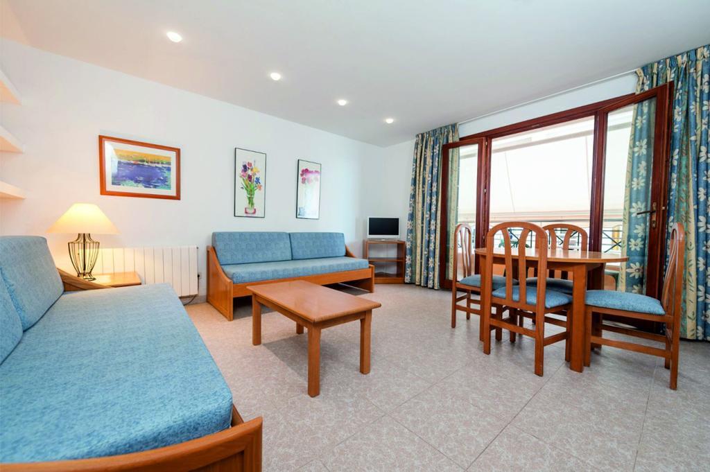 Apartamentos Xaloc Hrc Cala Millor  Pokoj fotografie